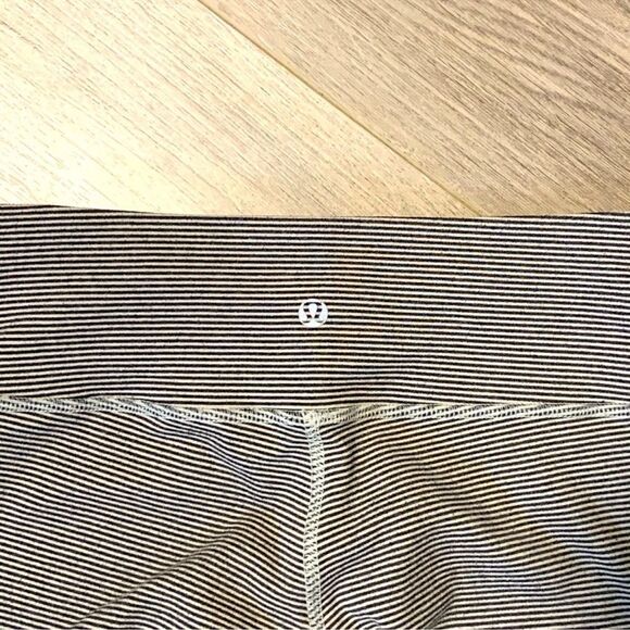 LULULEMON Wunder Under Crop Tonka Stripe Legging Rare 6 - Picture 5 of 6